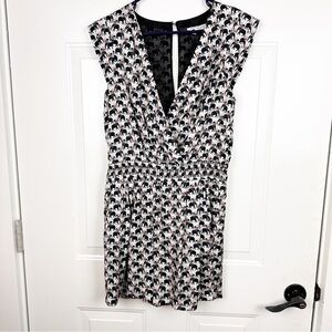 BCBGeneration elephant print romper v-neck sz medium